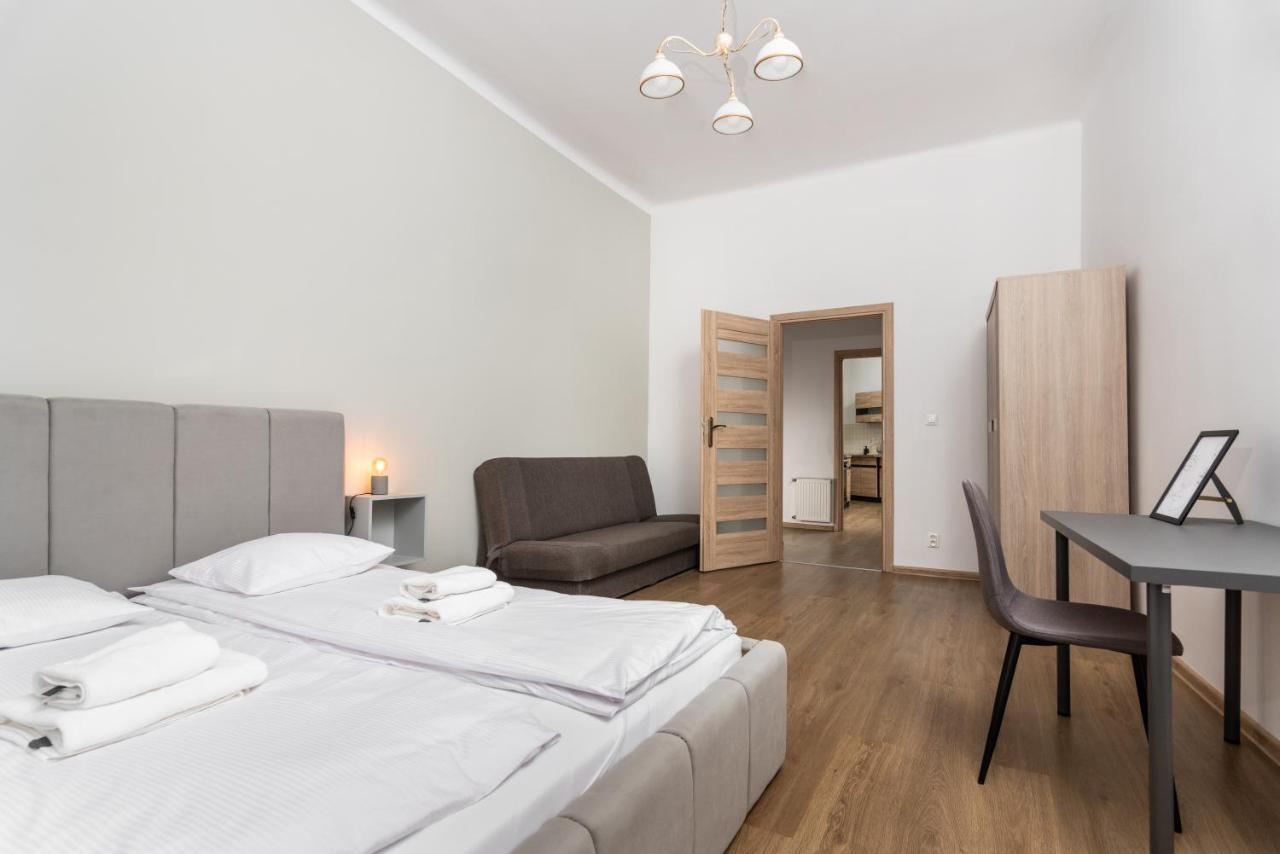 2 Bedroom Apartment - 10' Walk to the Main Square&Kazimierz Krakau Buitenkant foto