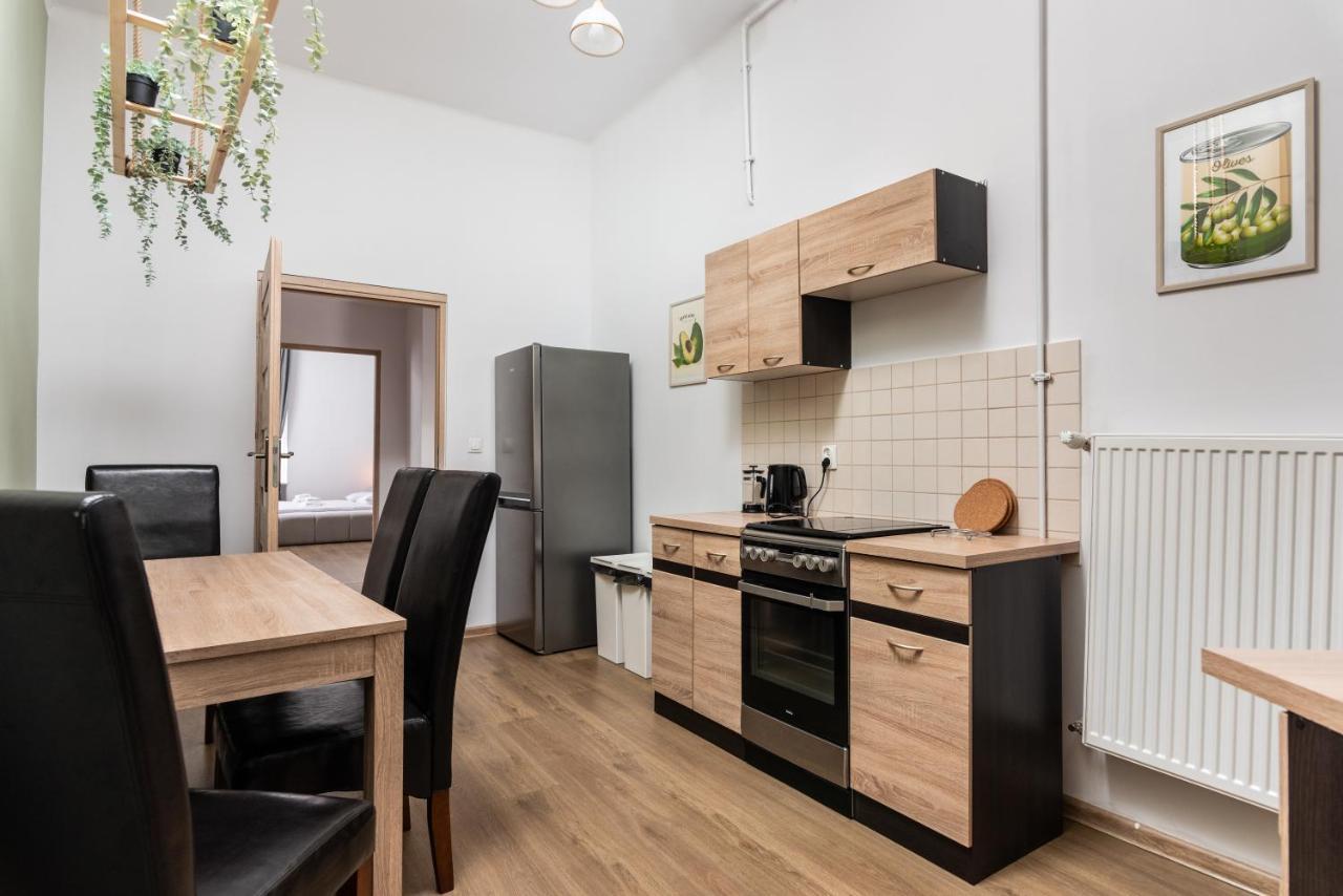 2 Bedroom Apartment - 10' Walk to the Main Square&Kazimierz Krakau Buitenkant foto